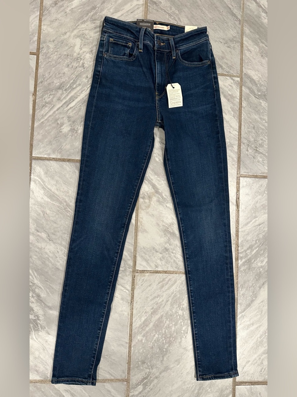 NWT Levi’s Premium Womens 721 High Rise Skinny Jeans Dark Blue Size 26Wx30L